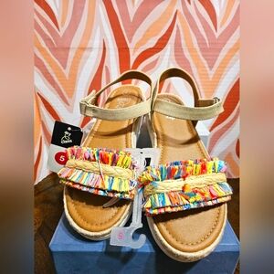 Girls size 5 sandals